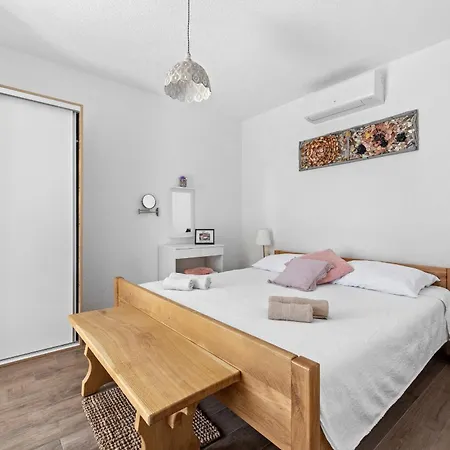 Javor Near Pula Only 1 Km From The With Sea View And Heated Pool