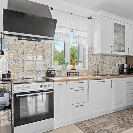 Javor Near Pula Only 1 Km From The With Sea View And Heated Pool Villa *